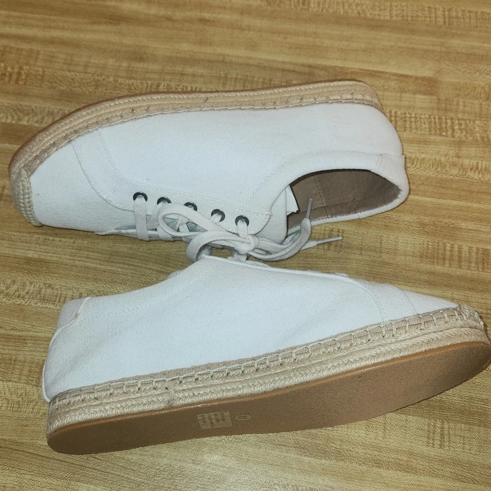 J.JILL Espadrille Lace Up Sneakers, size 11